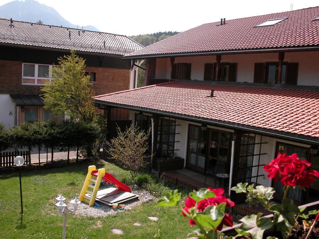 Hotel-Restaurant Zum Hirschhaus Inklusiv Chiemgaukarte Ruhpolding Bagian luar foto