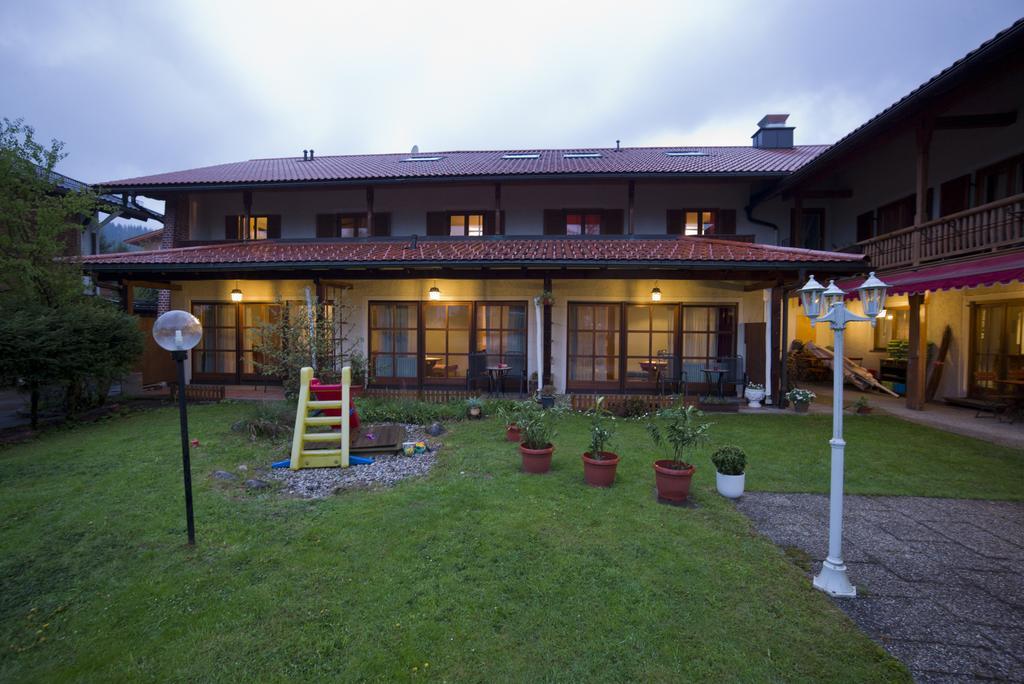 Hotel-Restaurant Zum Hirschhaus Inklusiv Chiemgaukarte Ruhpolding Bagian luar foto