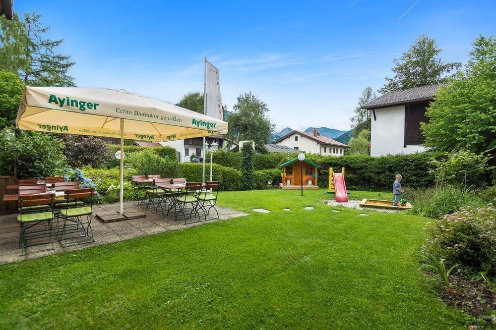 Hotel-Restaurant Zum Hirschhaus Inklusiv Chiemgaukarte Ruhpolding Bagian luar foto